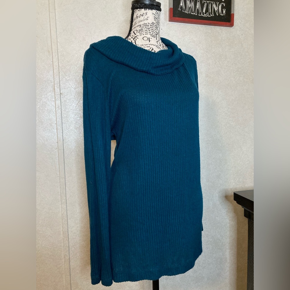 Zenergy by Chico’s Elegant Teal Cowl Neck Sweater size: 1 (8/10 US) - Picture 2 of 9